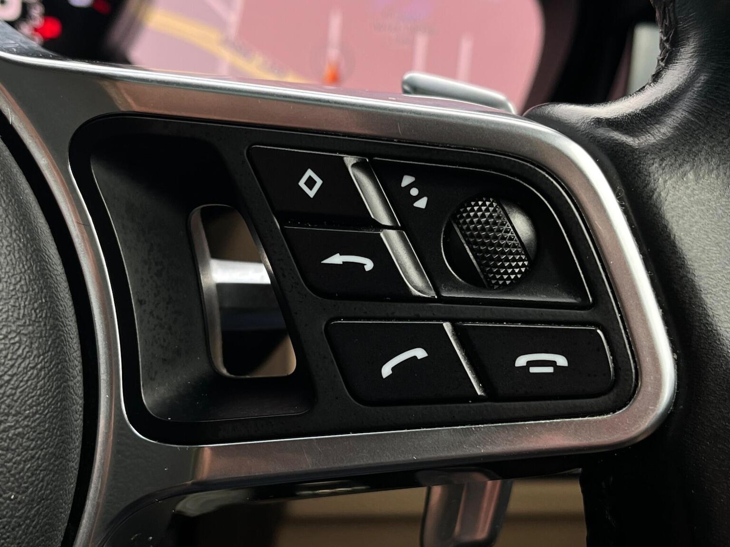 Used Porsche Cayenne 2018 for sale - 77603359: Photo 28