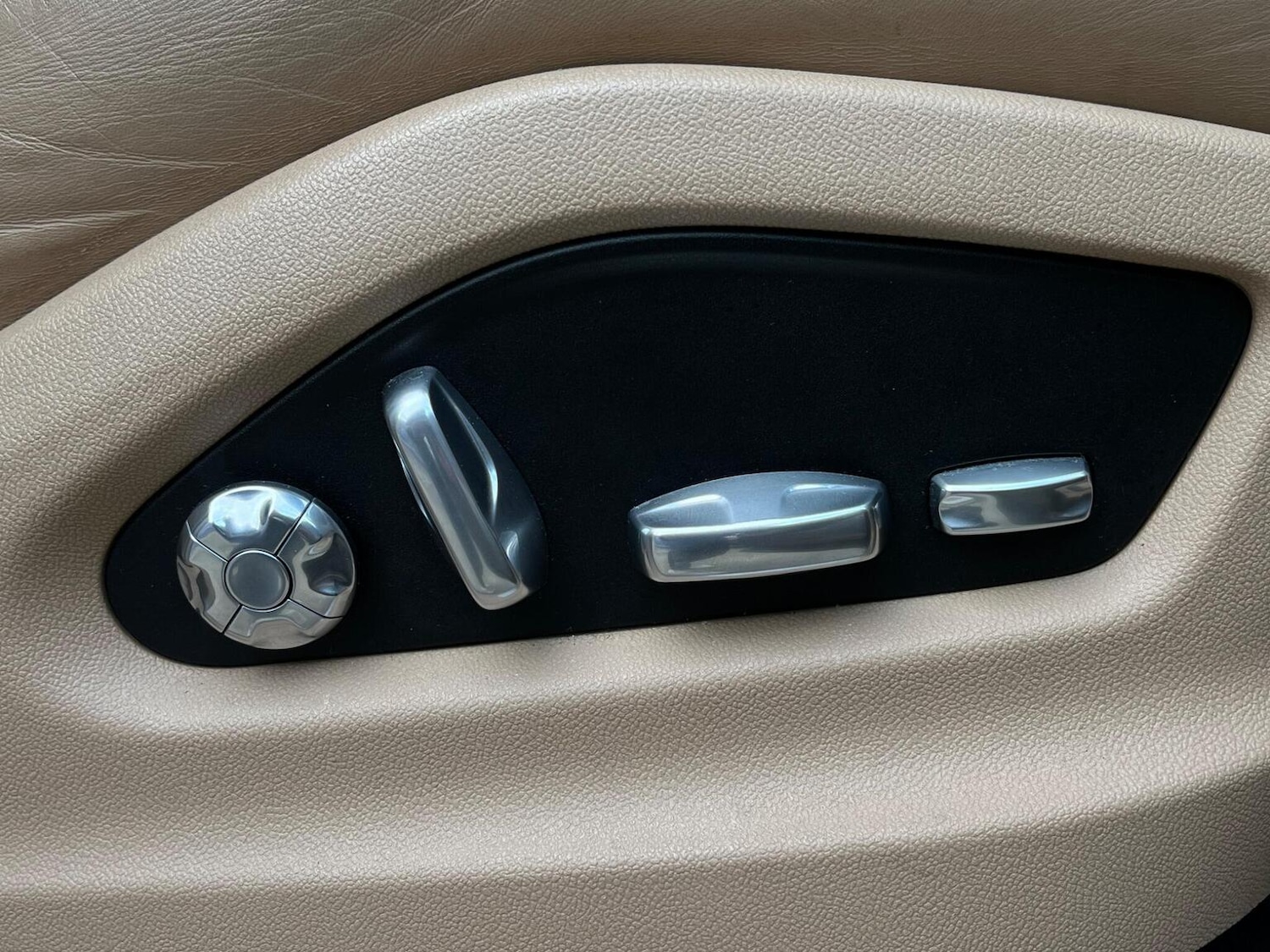 Used Porsche Cayenne 2018 for sale - 77603359: Photo 34