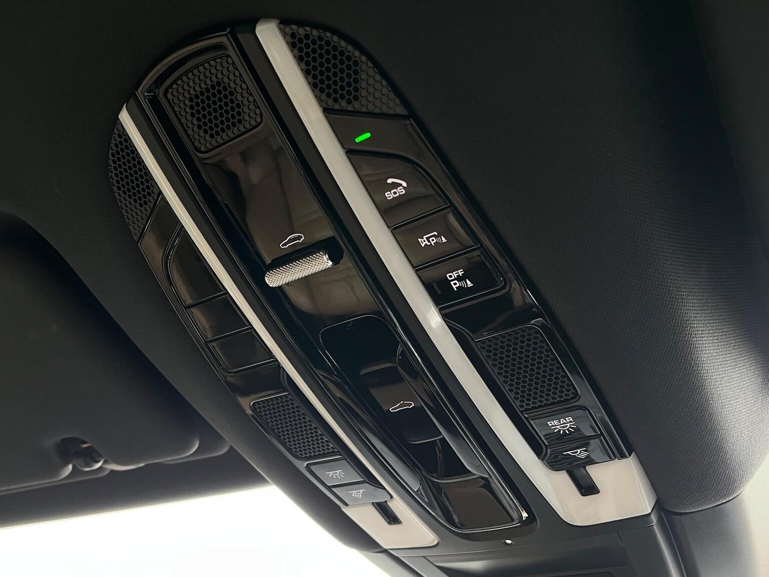 Used Porsche Cayenne 2018 for sale - 77603359: Photo 35