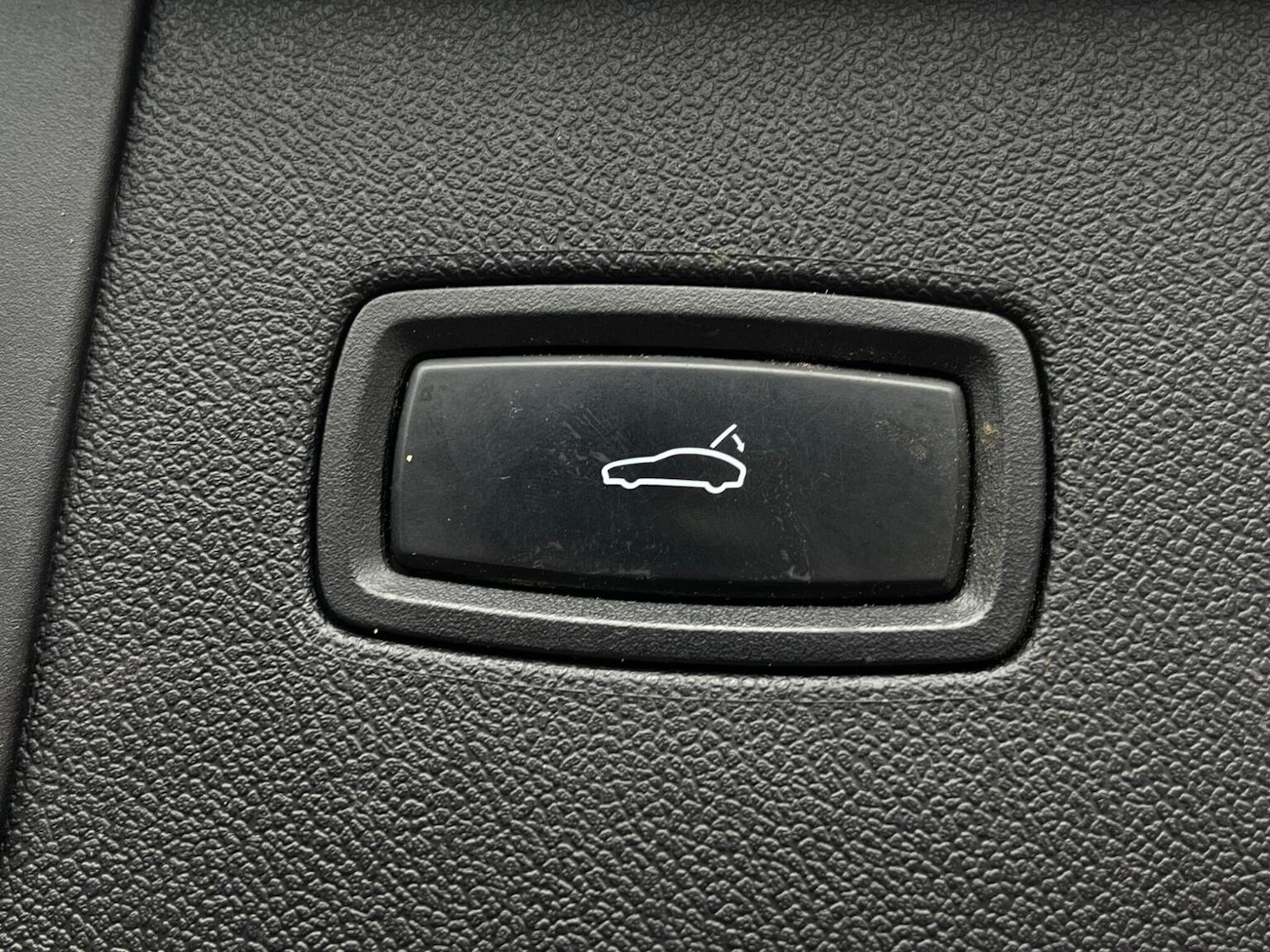 Used Porsche Cayenne 2018 for sale - 77603359: Photo 40