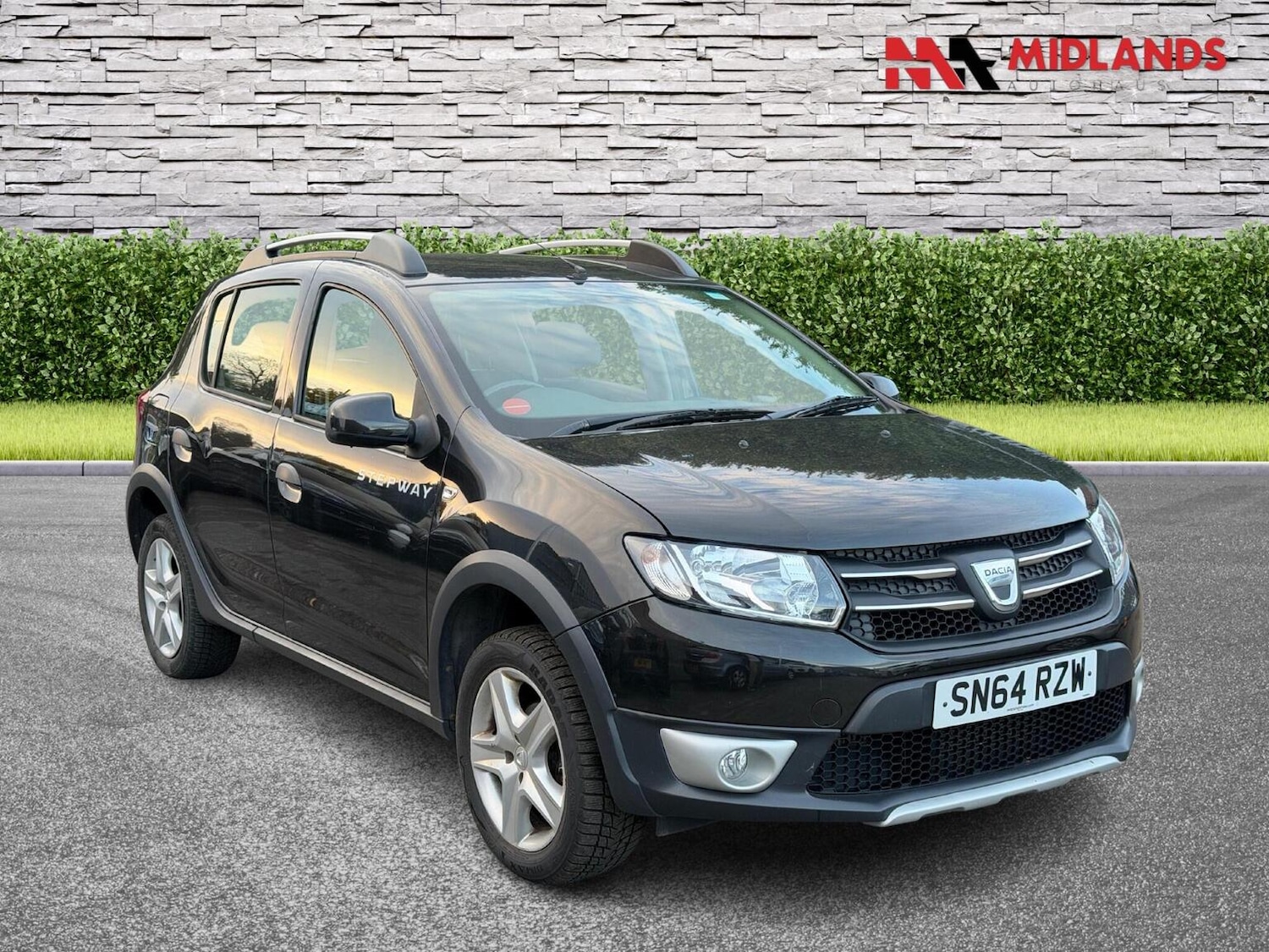 Used Dacia Sandero Stepway 2014 for sale - 76387293: Photo 1