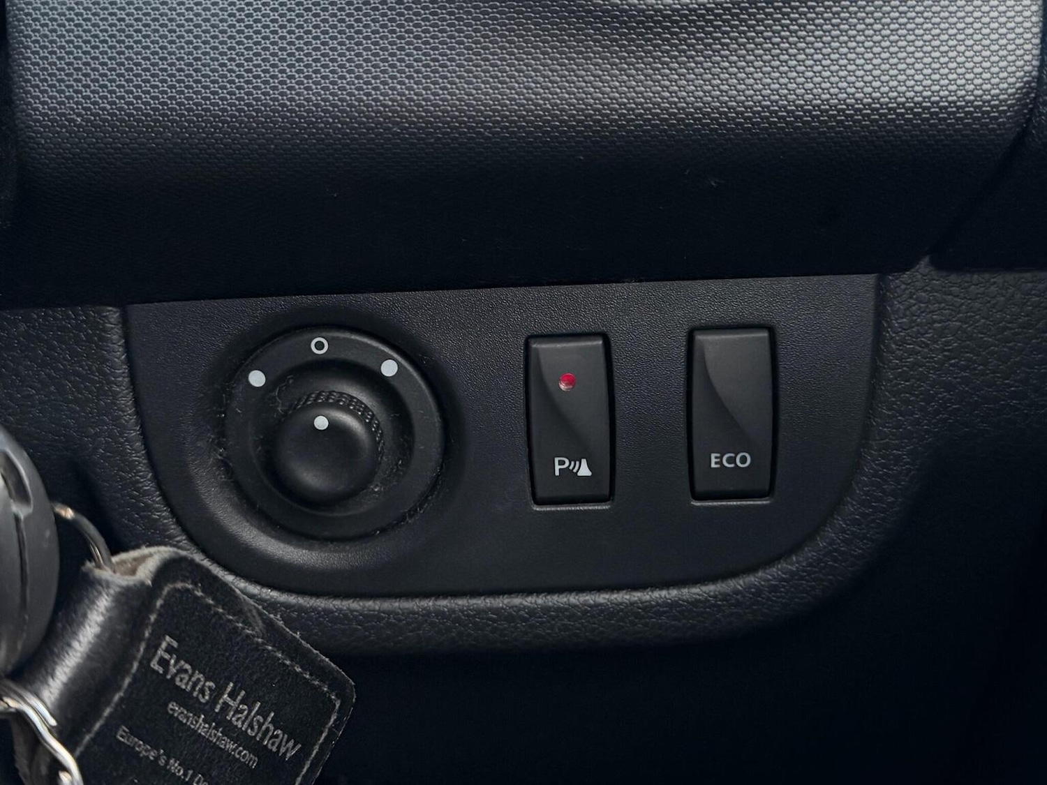 Used Dacia Sandero Stepway 2014 for sale - 76387293: Photo 19