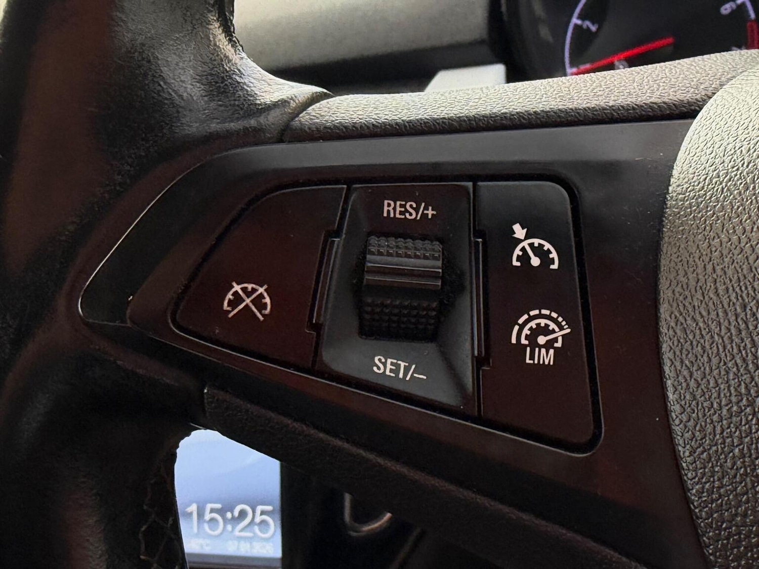 Used Vauxhall Corsa 2015 for sale - 77681755: Photo 17