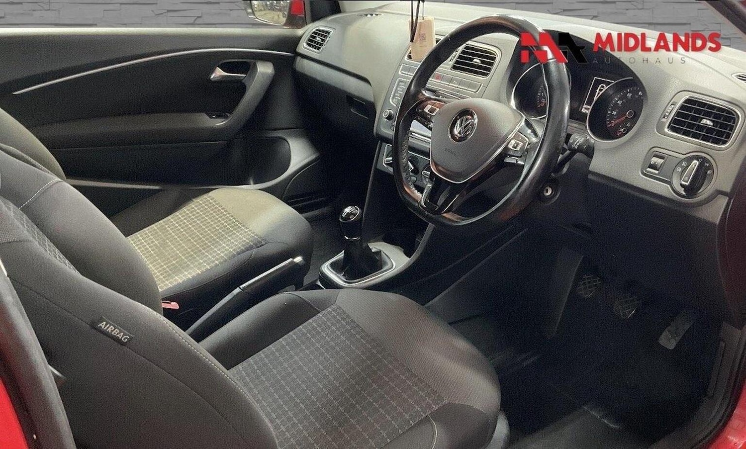 Used Volkswagen Polo 2016 for sale - 76863820: Photo 6