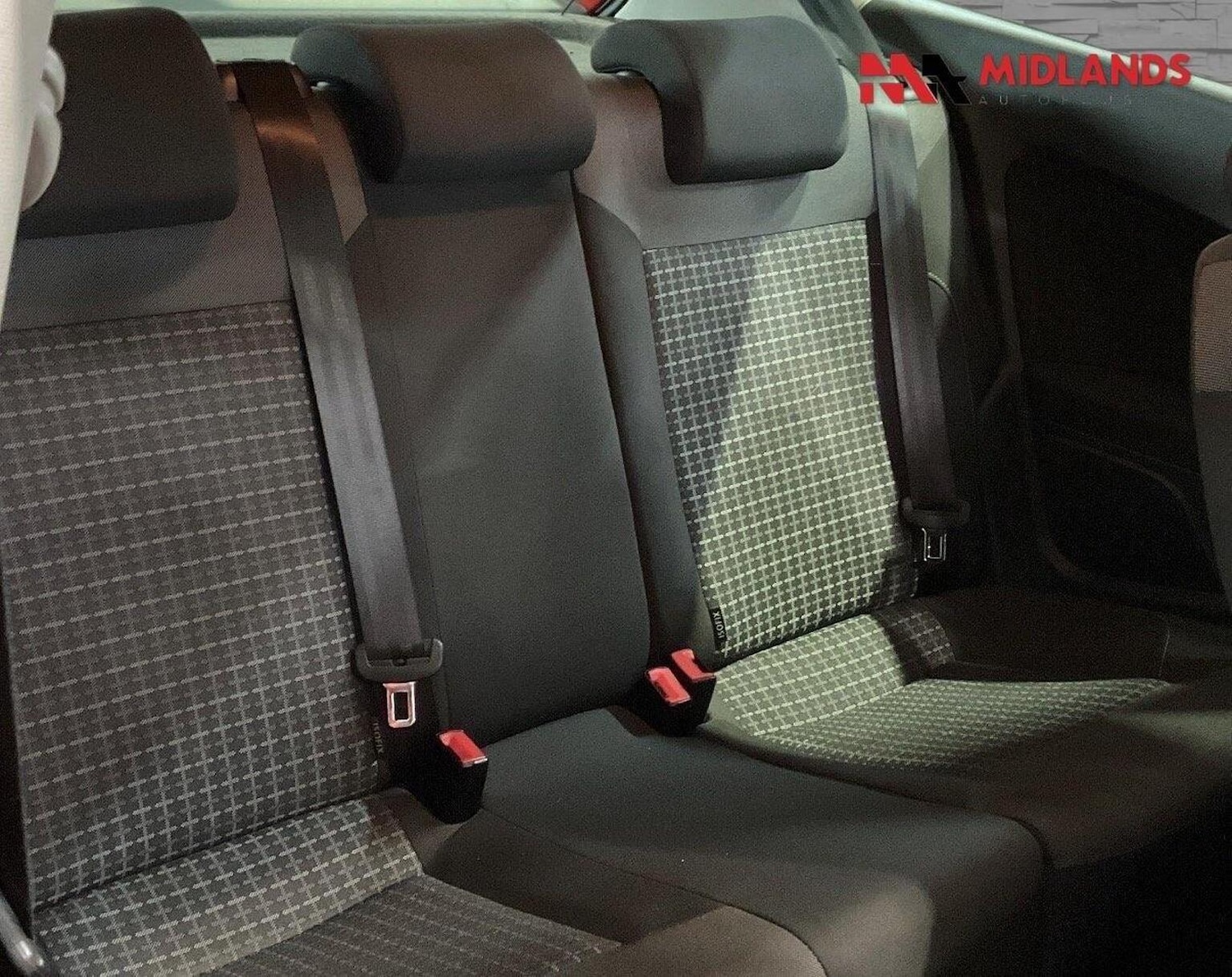 Used Volkswagen Polo 2016 for sale - 76863820: Photo 8