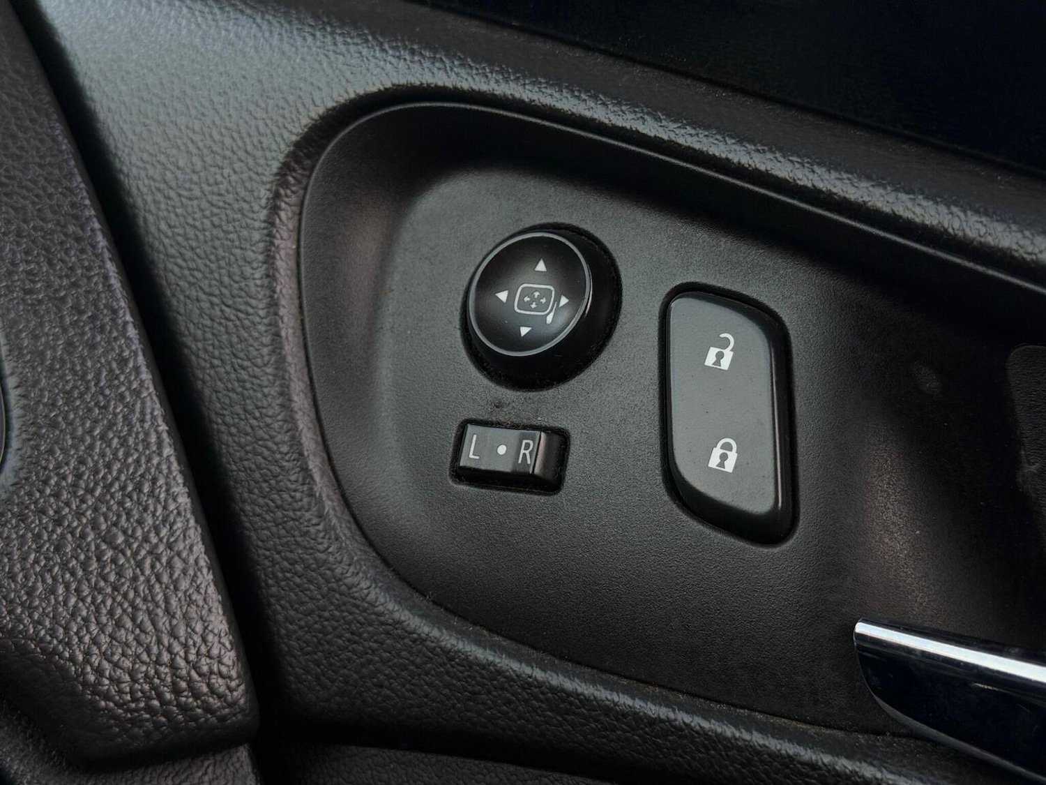 Used Vauxhall Insignia 2015 for sale - 77961981: Photo 19