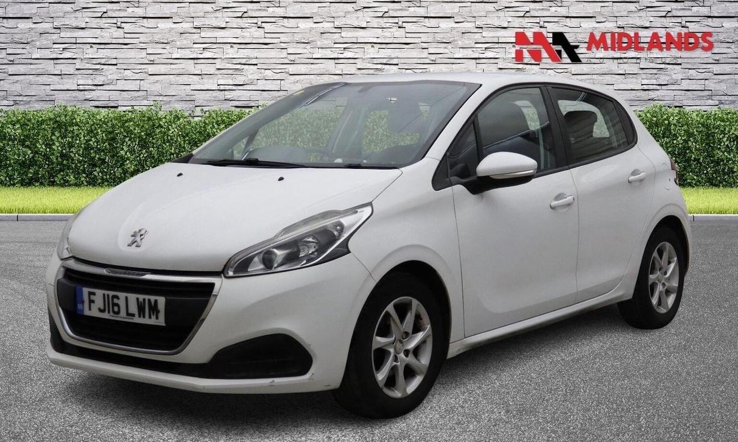 Used Peugeot 208 2017 for sale - 78098222: Photo 3