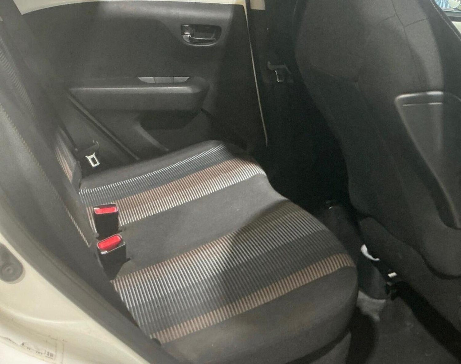 Used Peugeot 108 2014 for sale - 77073108: Photo 8