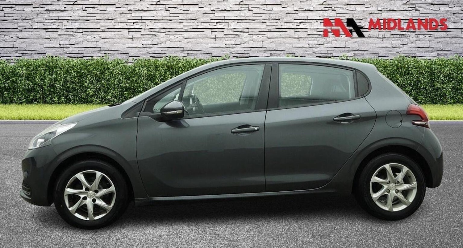 Used Peugeot 208 2016 for sale - 77656307: Photo 8