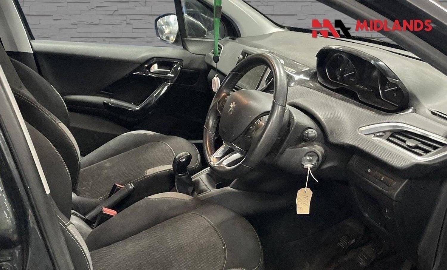 Used Peugeot 208 2016 for sale - 77656307: Photo 9