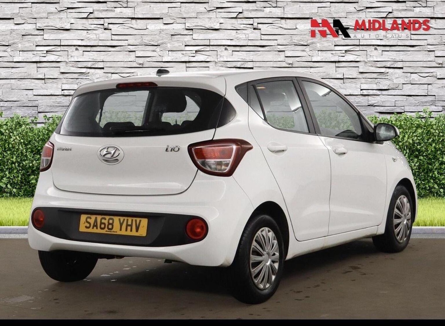 Used Hyundai i10 2018 for sale - 77494694: Photo 4