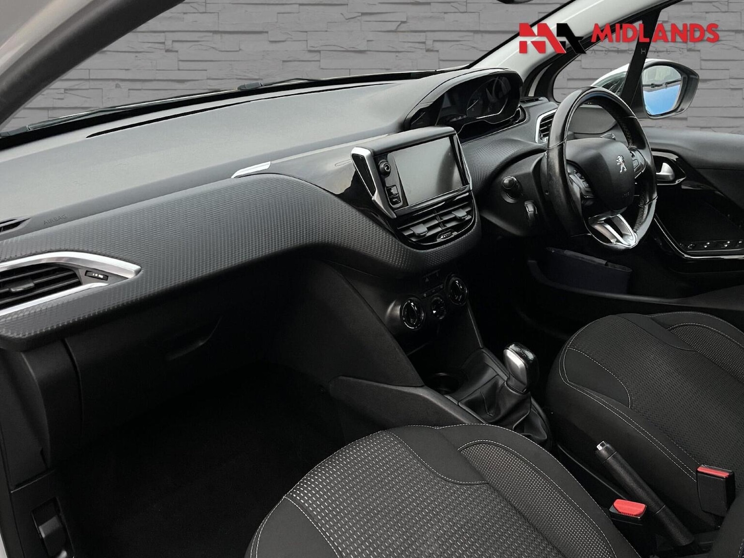 Used Peugeot 208 2017 for sale - 76120197: Photo 10