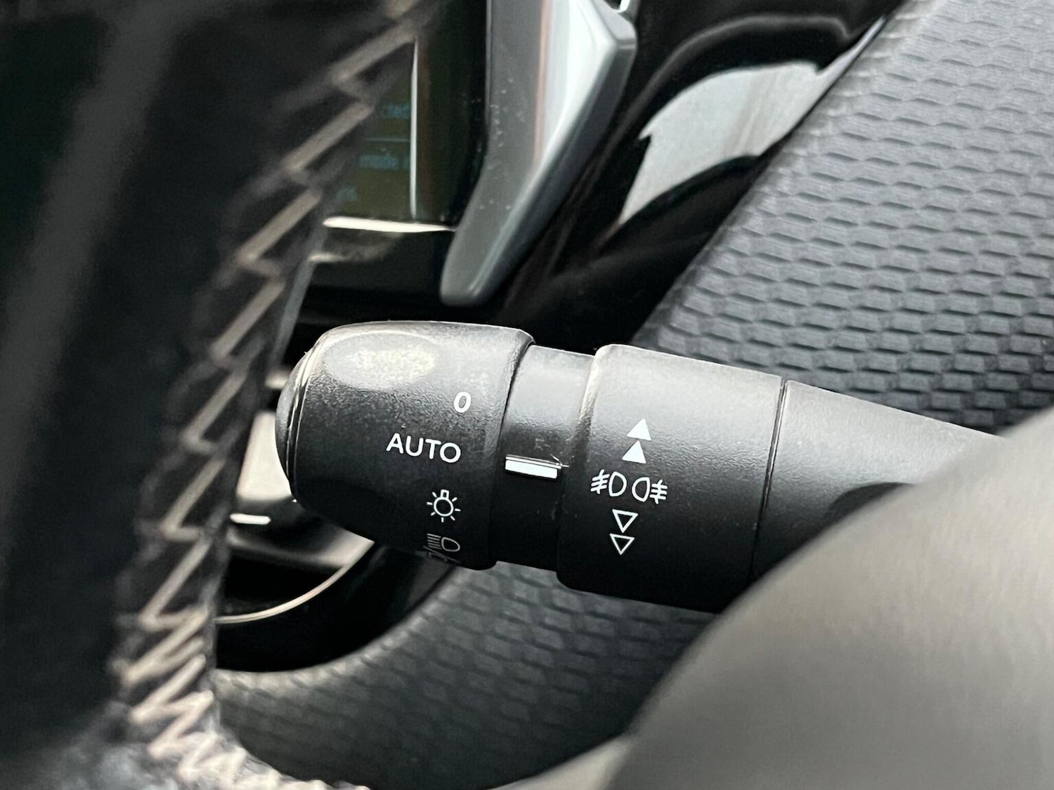 Used Peugeot 208 2017 for sale - 76120197: Photo 19