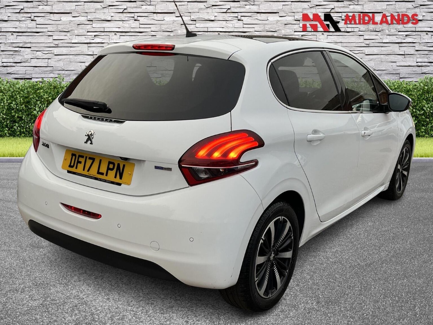 Used Peugeot 208 2017 for sale - 76120197: Photo 4
