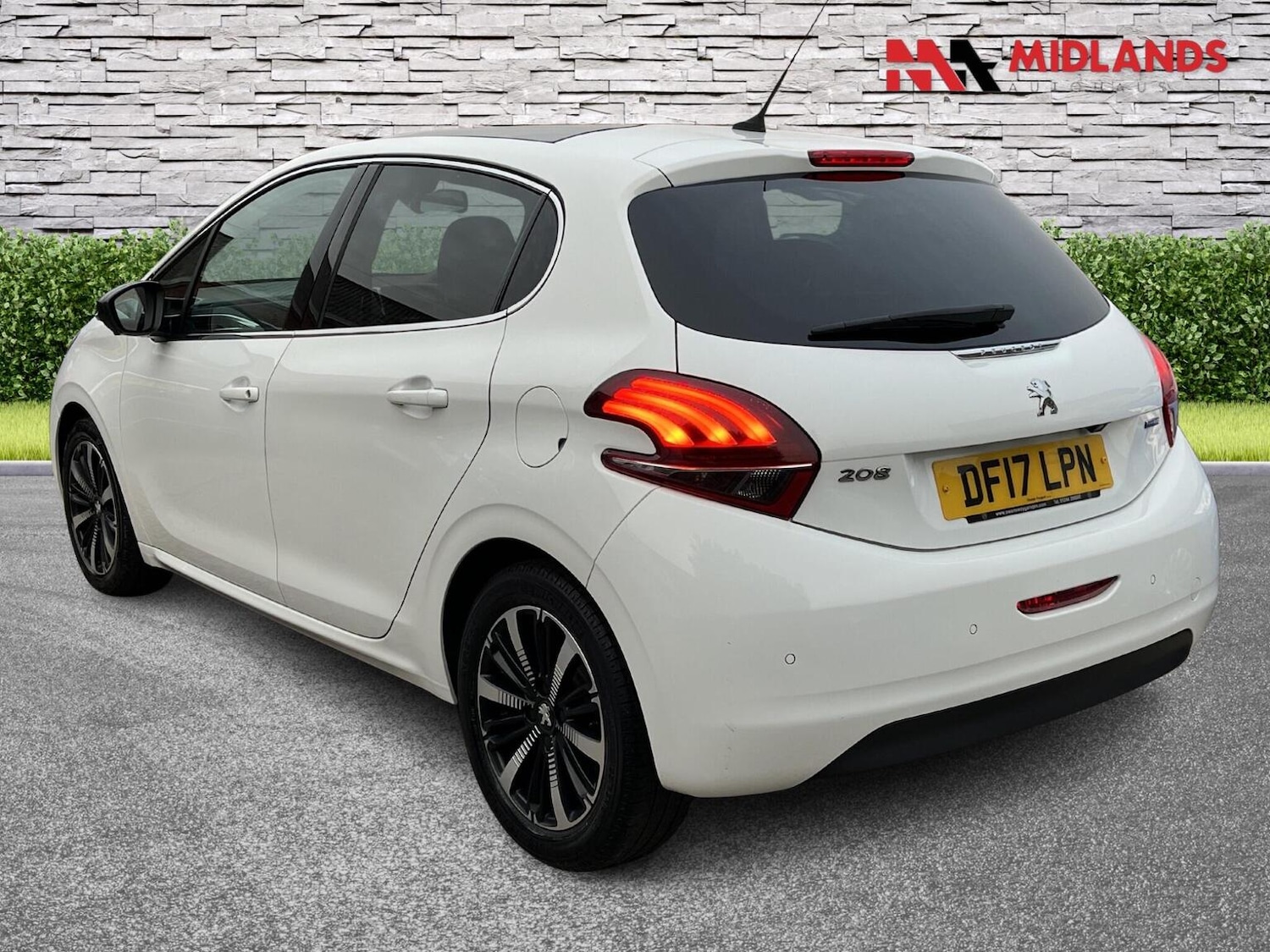 Used Peugeot 208 2017 for sale - 76120197: Photo 5