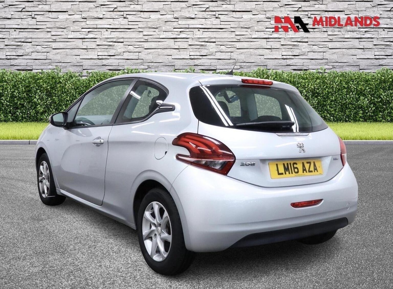 Used Peugeot 208 2016 for sale - 77807185: Photo 5