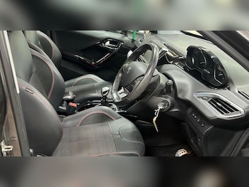 Used Peugeot 2008 2017 for sale - 78526443: Photo