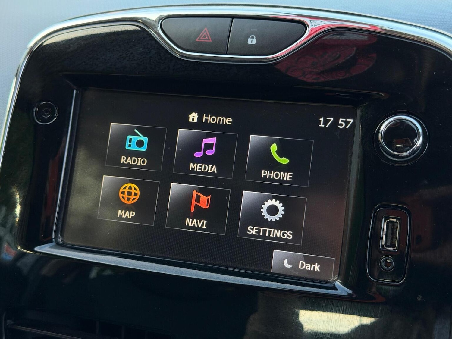 Used Renault Clio 2014 for sale - 78162182: Photo 16