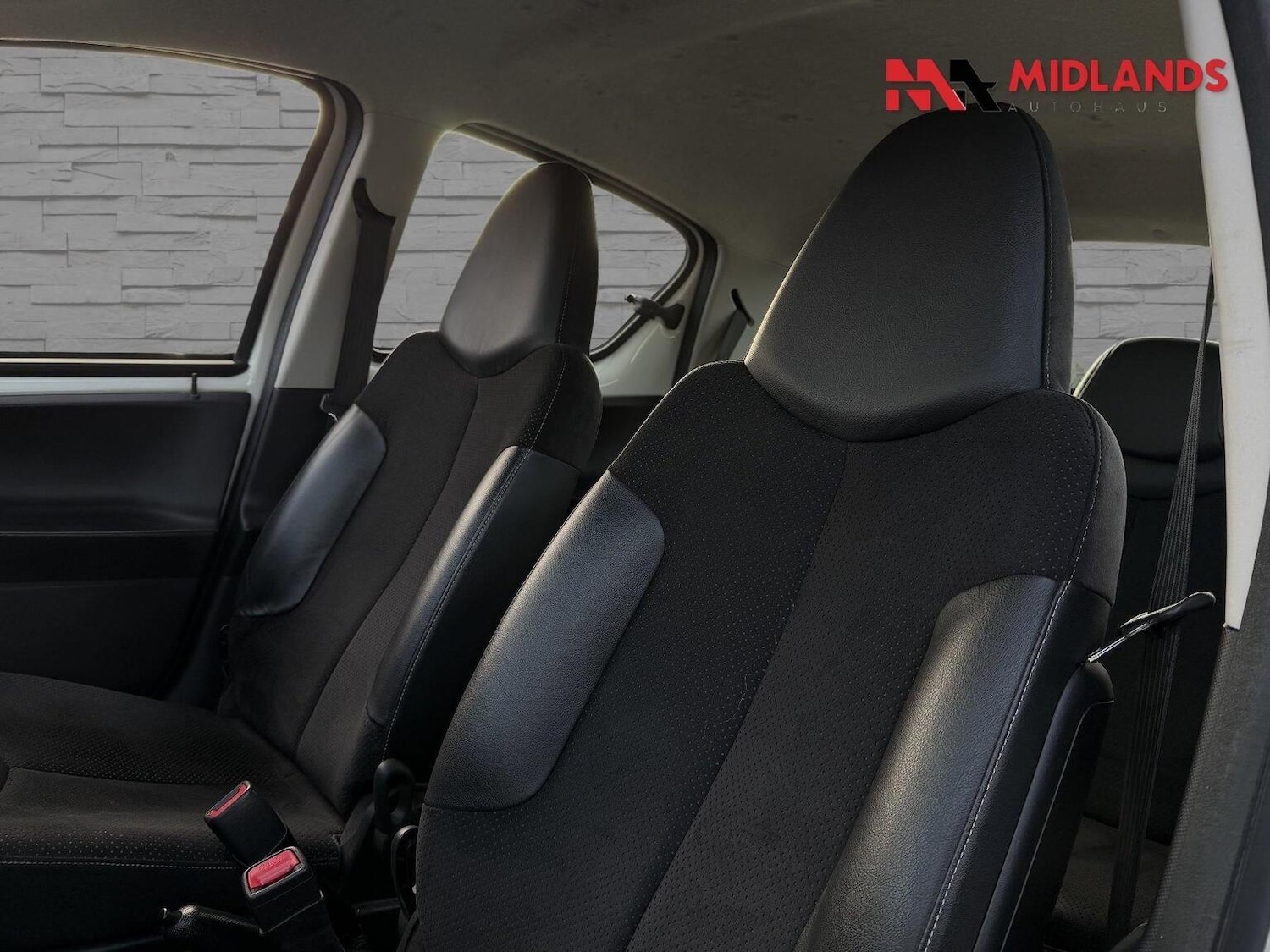 Used Toyota AYGO 2013 for sale - 77668490: Photo 11