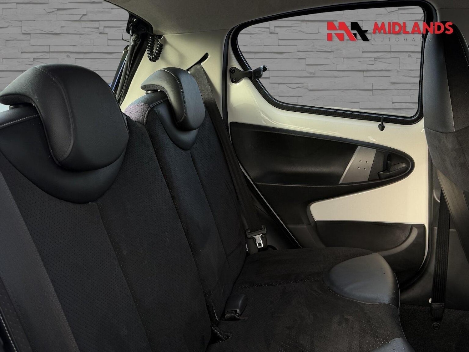 Used Toyota AYGO 2013 for sale - 77668490: Photo 13