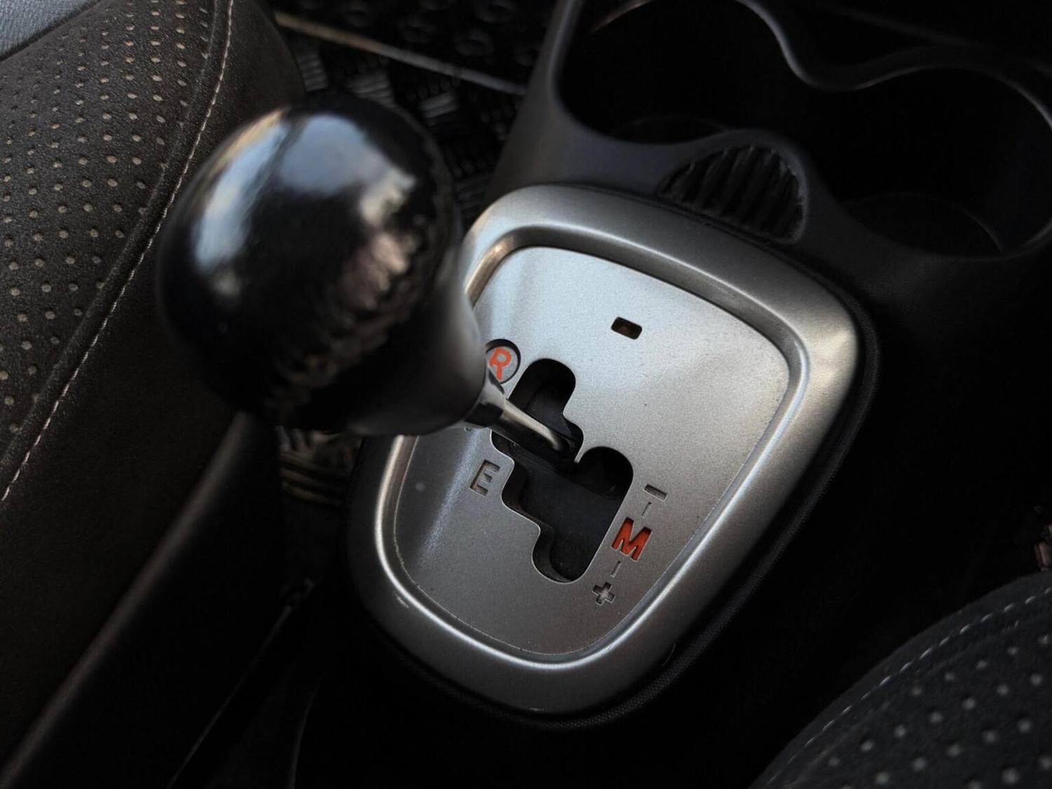 Used Toyota AYGO 2013 for sale - 77668490: Photo 16