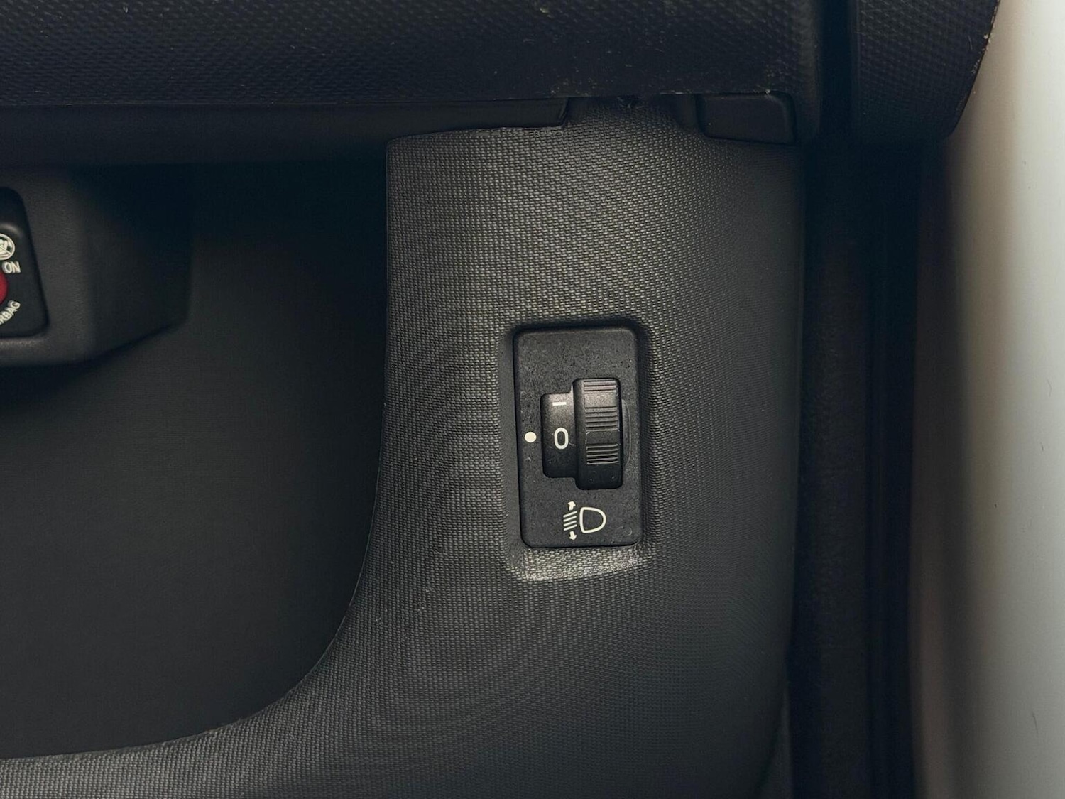 Used Toyota AYGO 2013 for sale - 77668490: Photo 18