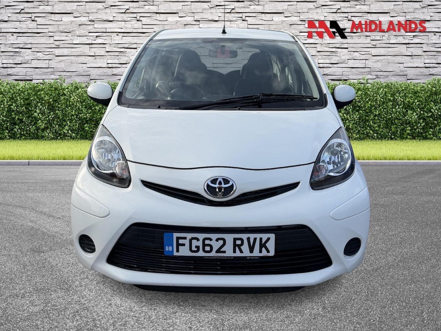 Used Toyota AYGO 2013 for sale - 77668490: Photo 6
