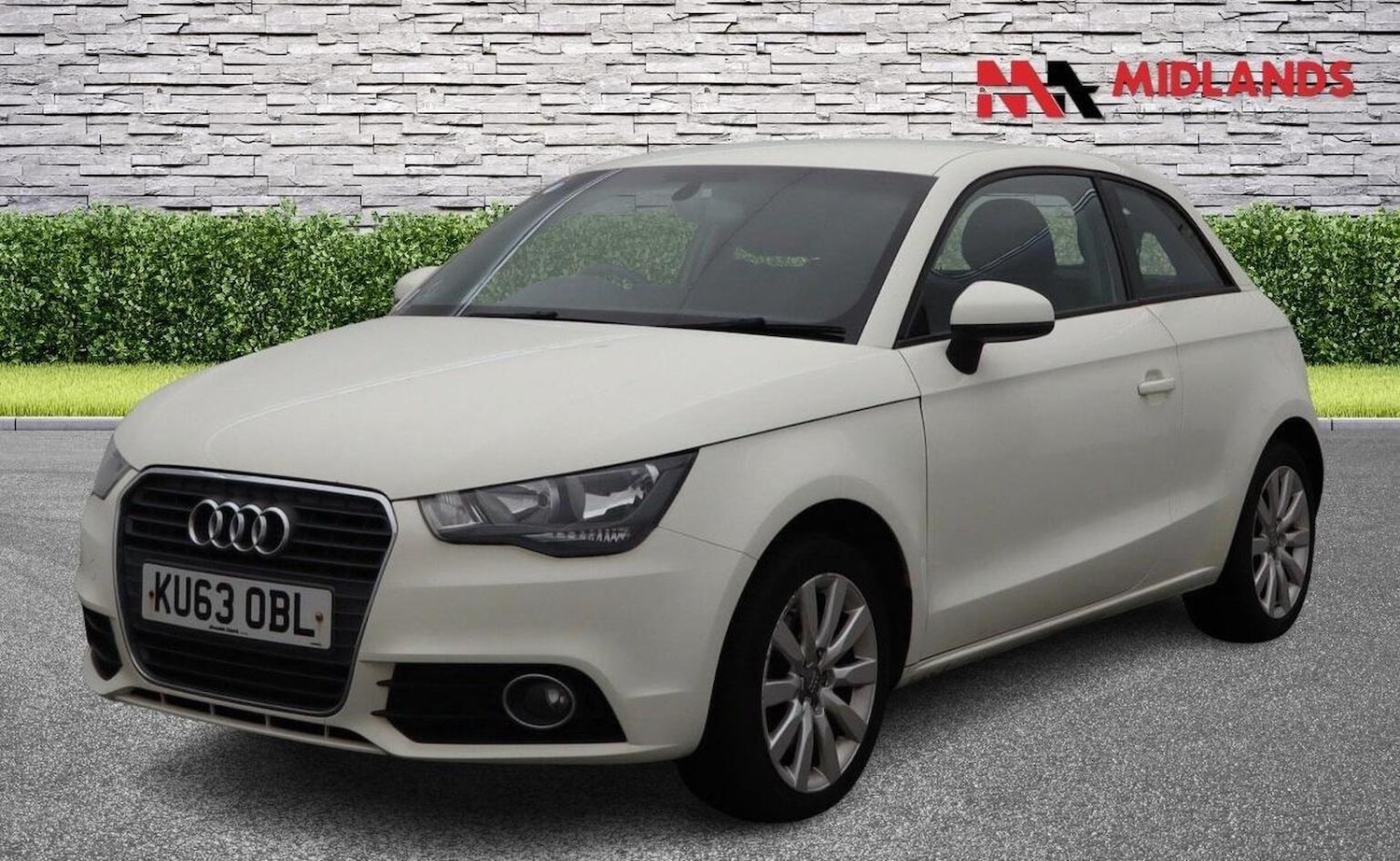 Used Audi A1 2013 for sale - 77535909: Photo 3