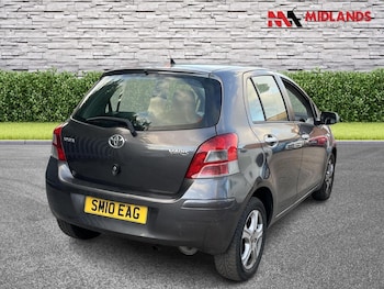 Used Toyota Yaris 2010 for sale - 76446002: Photo