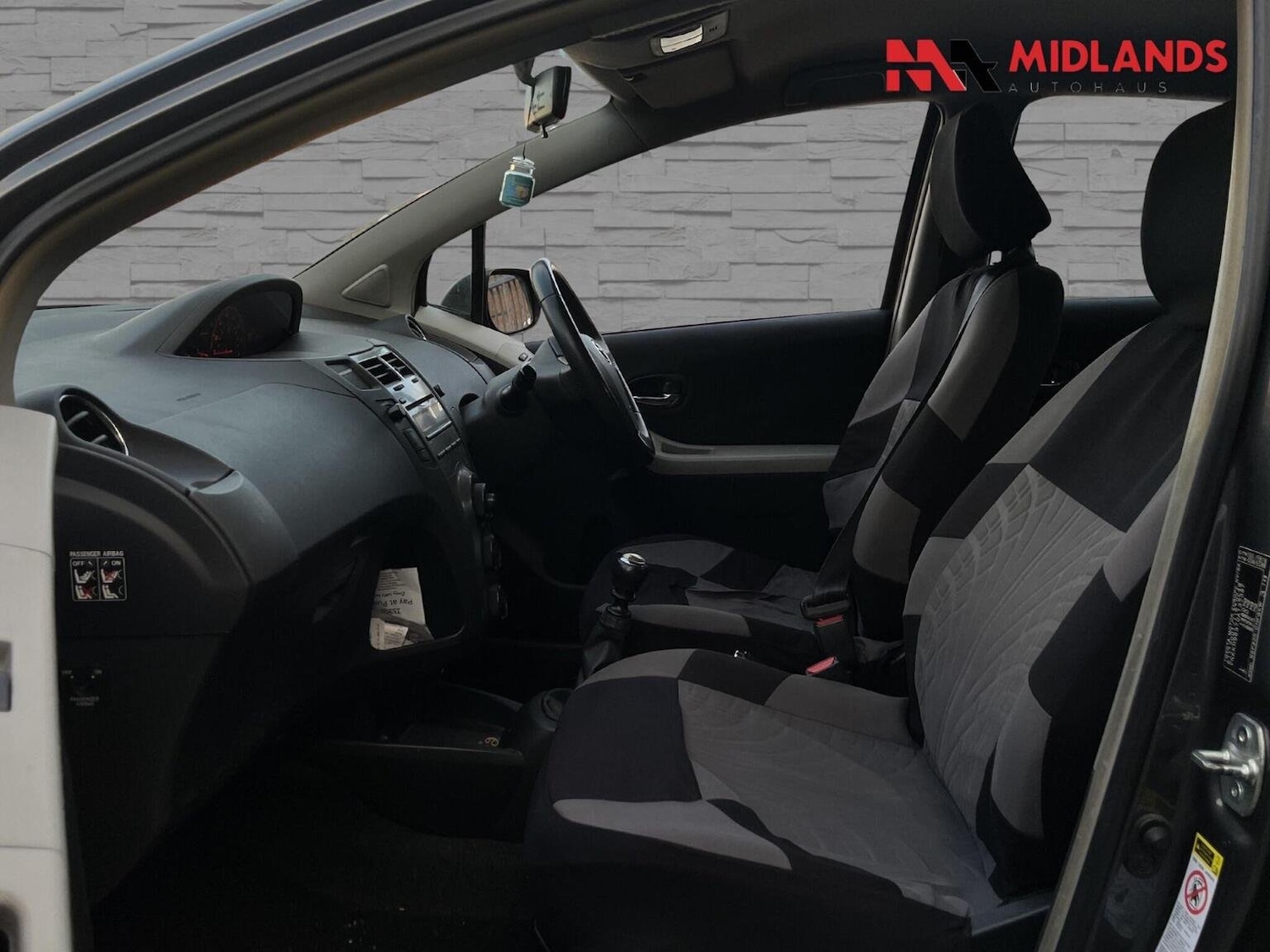 Used Toyota Yaris 2010 for sale - 76446002: Photo 9