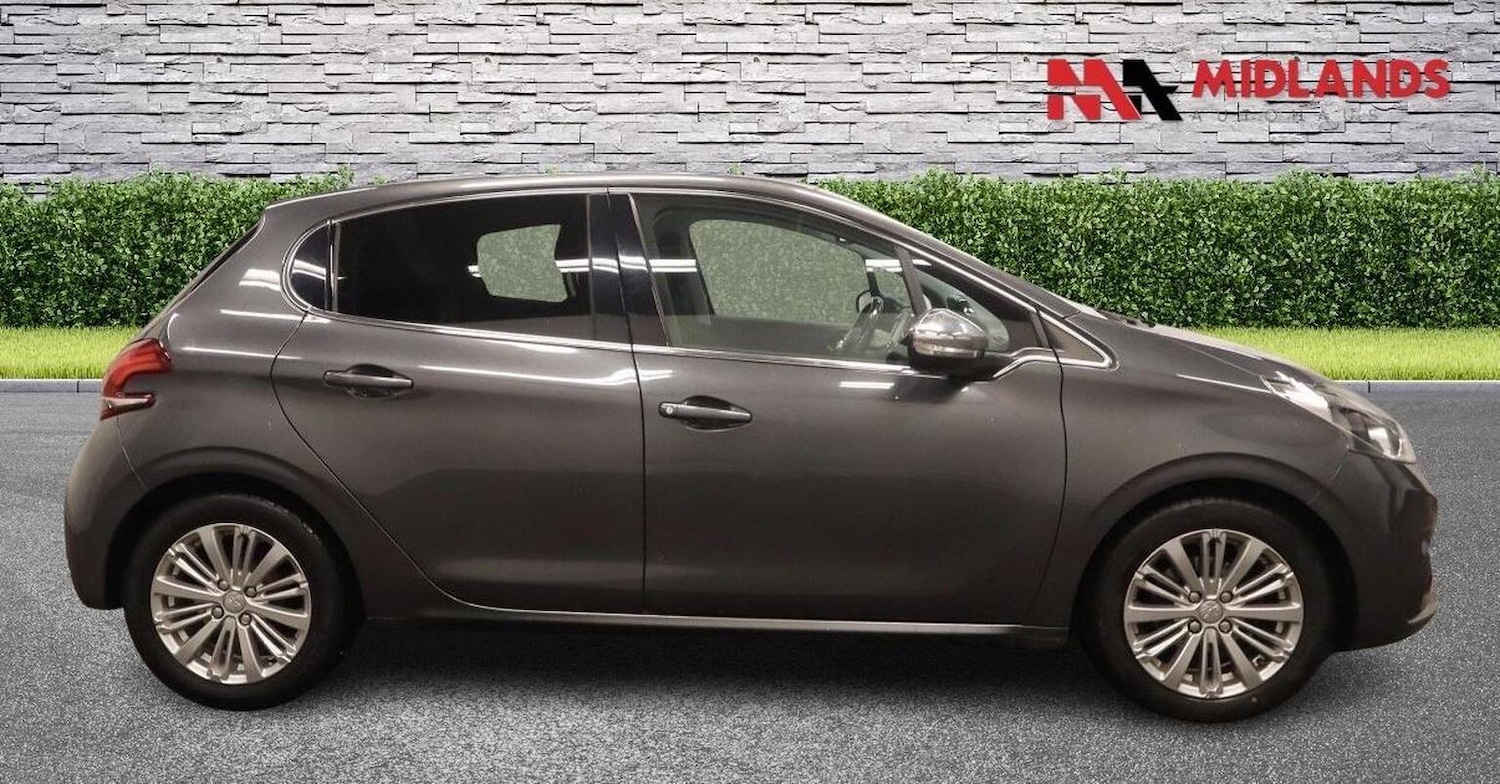 Used Peugeot 208 2016 for sale - 77851304: Photo 6