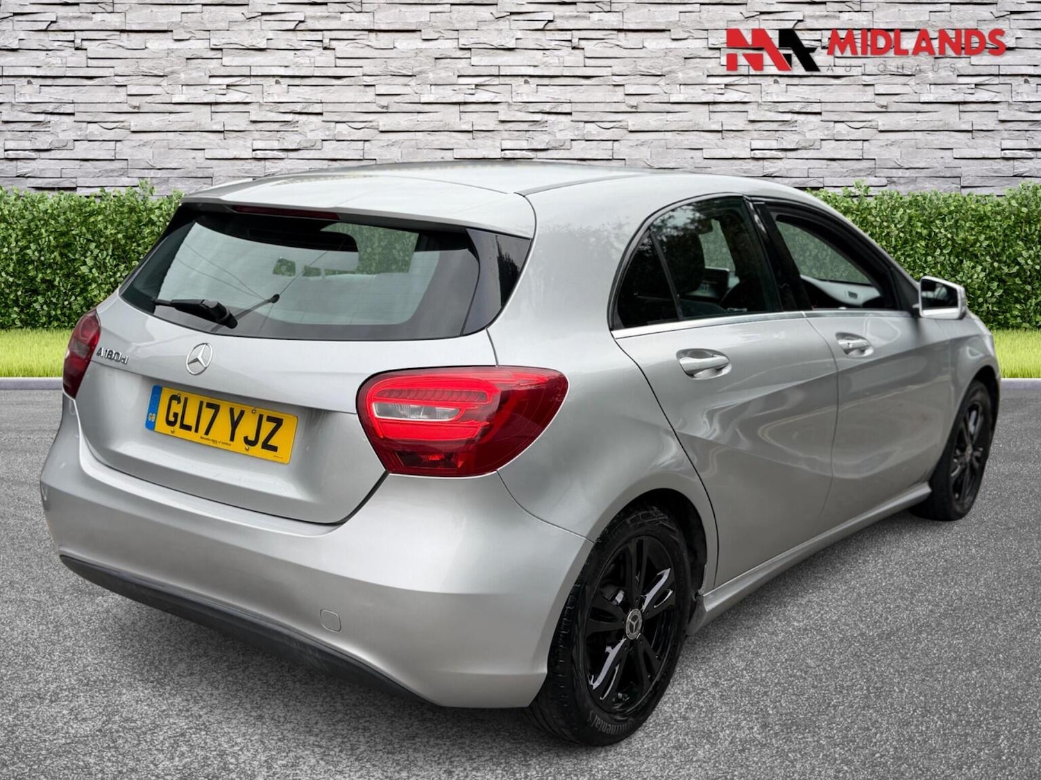 Used Mercedes-Benz A-Class 2017 for sale - 76369370: Photo 4