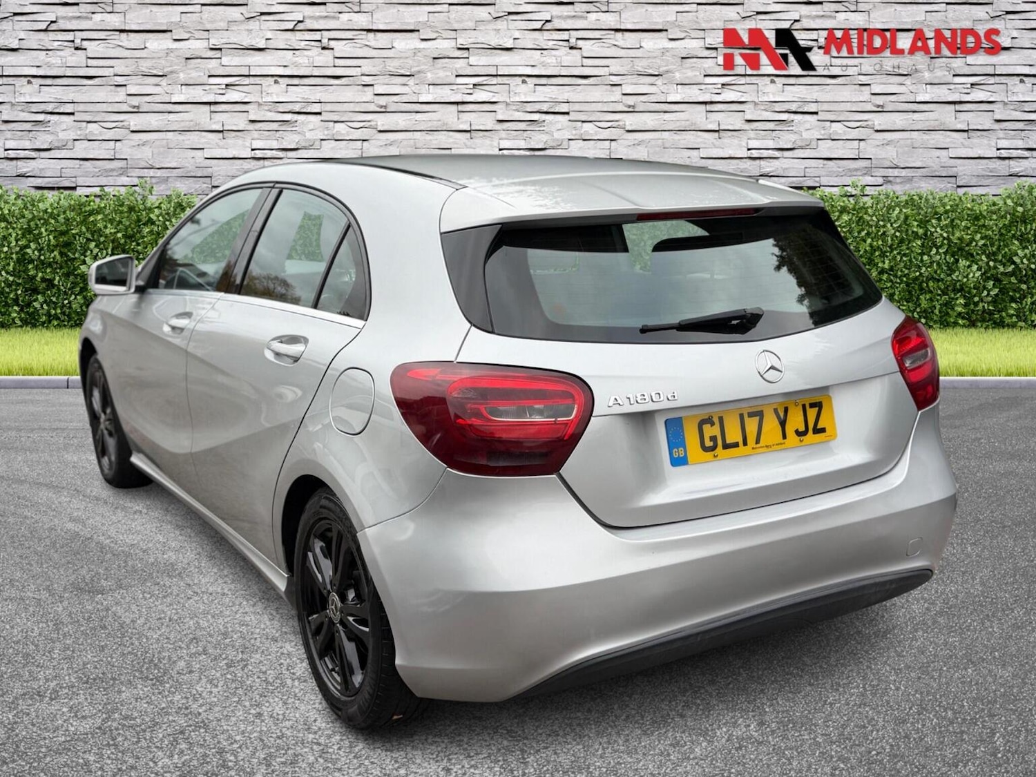 Used Mercedes-Benz A-Class 2017 for sale - 76369370: Photo 5