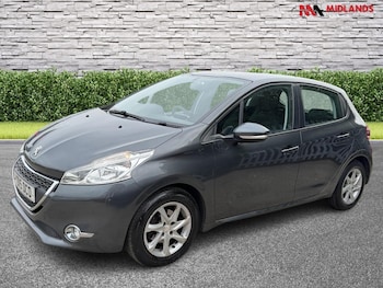 Used Peugeot 208 2015 for sale - 78545759: Photo