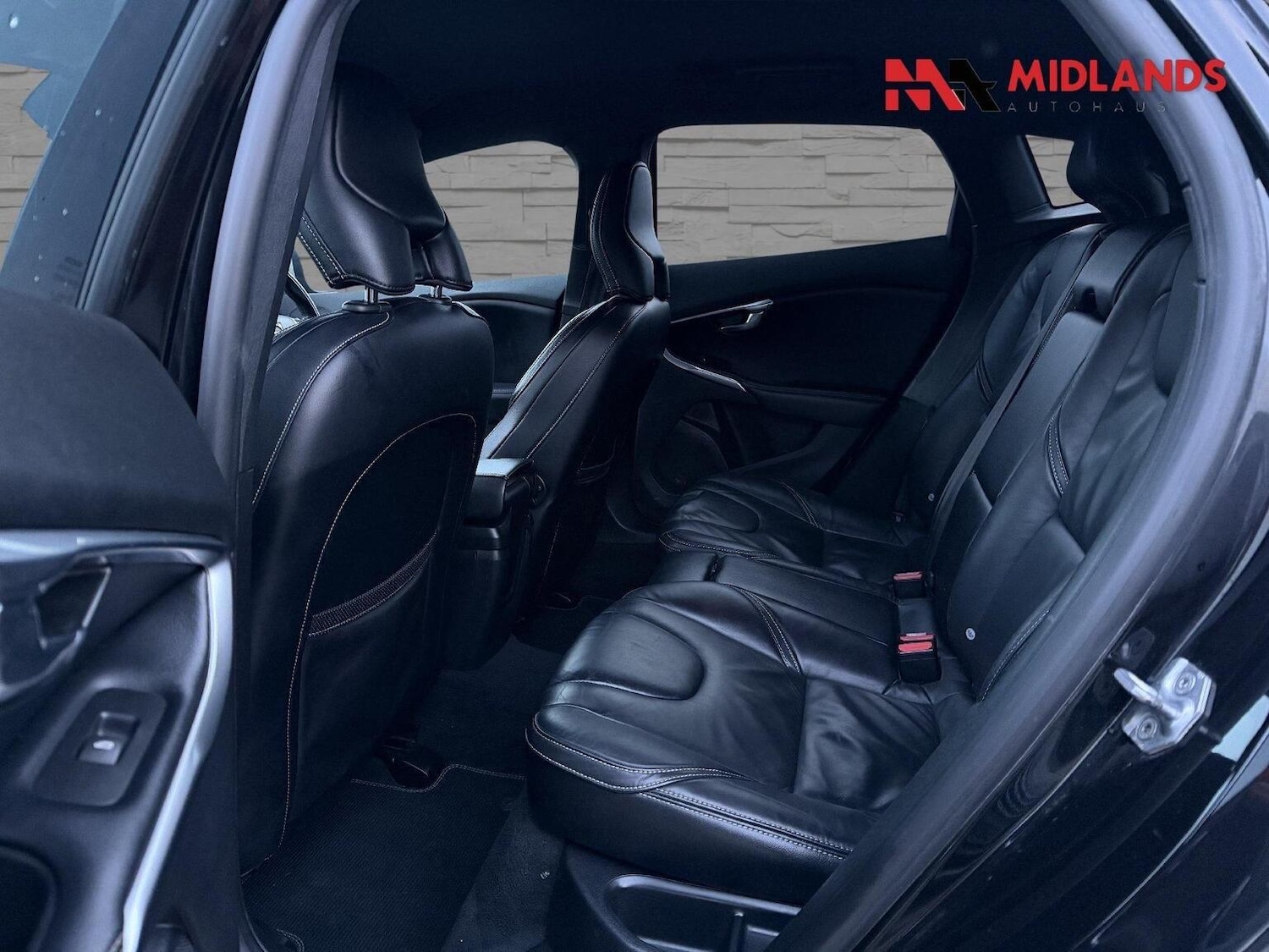 Used Volvo V40 2017 for sale - 77385343: Photo 14