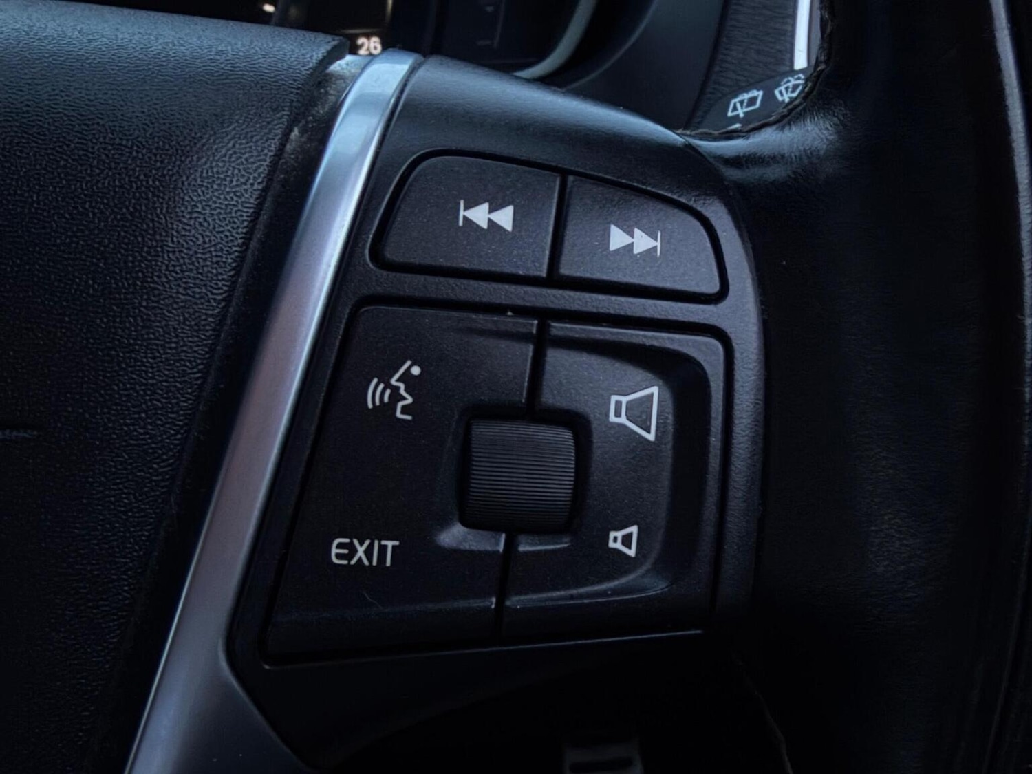 Used Volvo V40 2017 for sale - 77385343: Photo 18