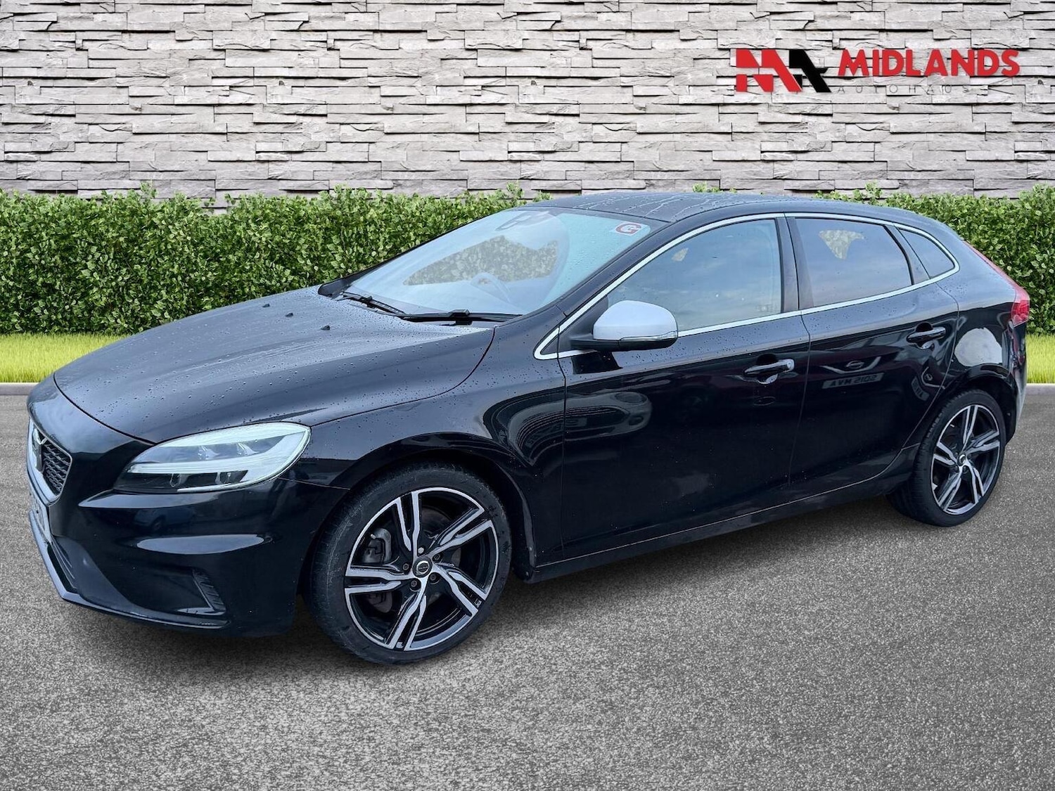 Used Volvo V40 2017 for sale - 77385343: Photo 3