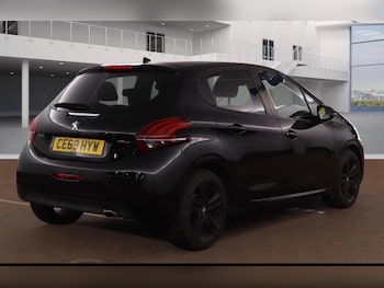 Used Peugeot 208 2019 for sale - 76941782: Photo