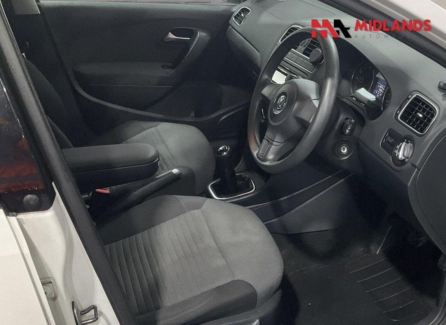 Used Volkswagen Polo 2013 for sale - 77251151: Photo 6