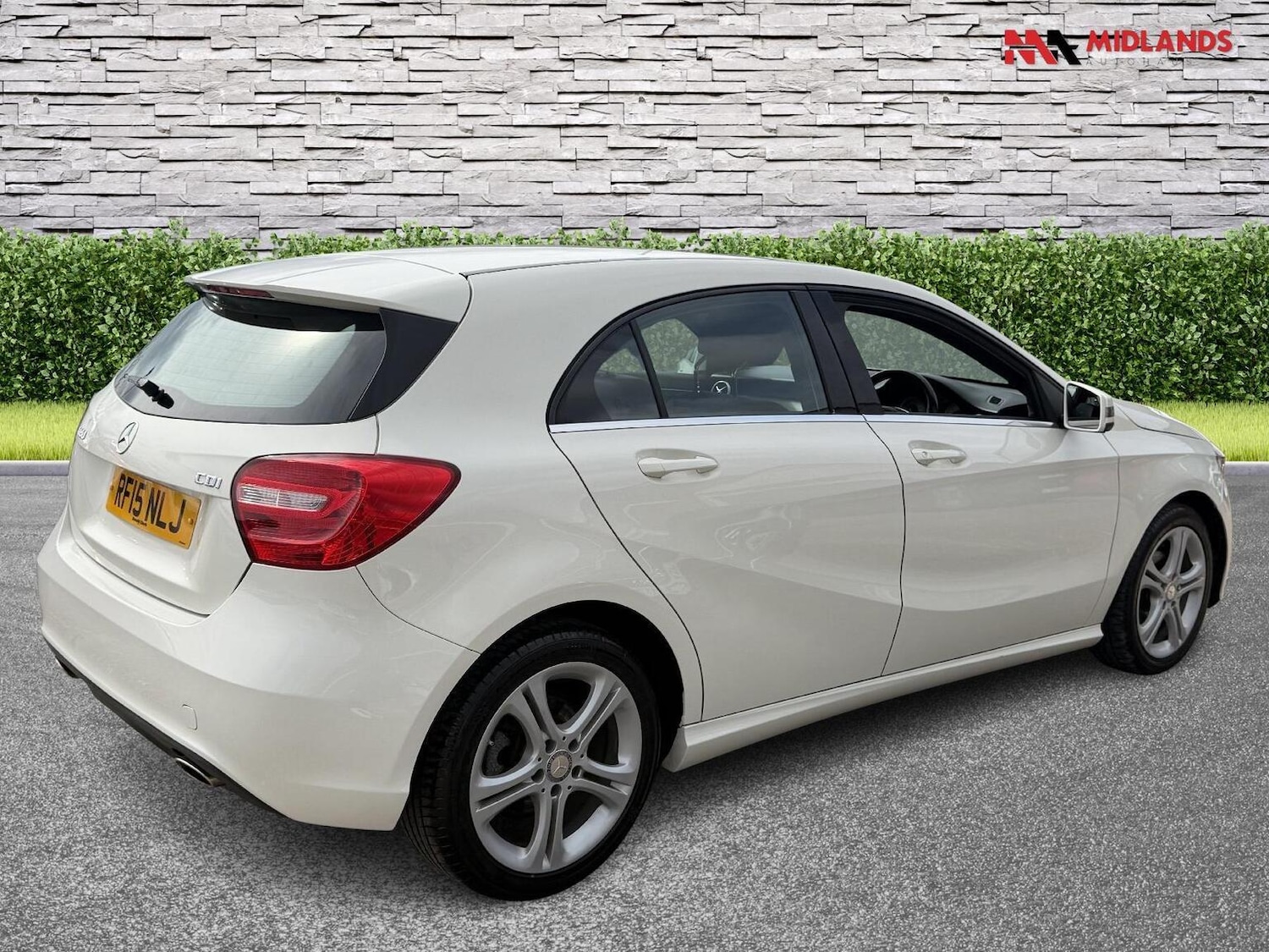 Used Mercedes-Benz A-Class 2015 for sale - 78155377: Photo 4