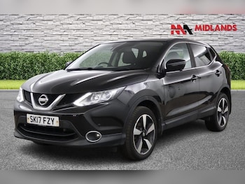Used Nissan Qashqai 2017 for sale - 77342602: Photo