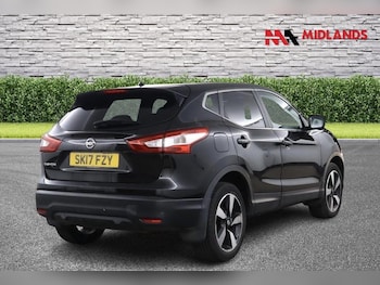 Used Nissan Qashqai 2017 for sale - 77342602: Photo
