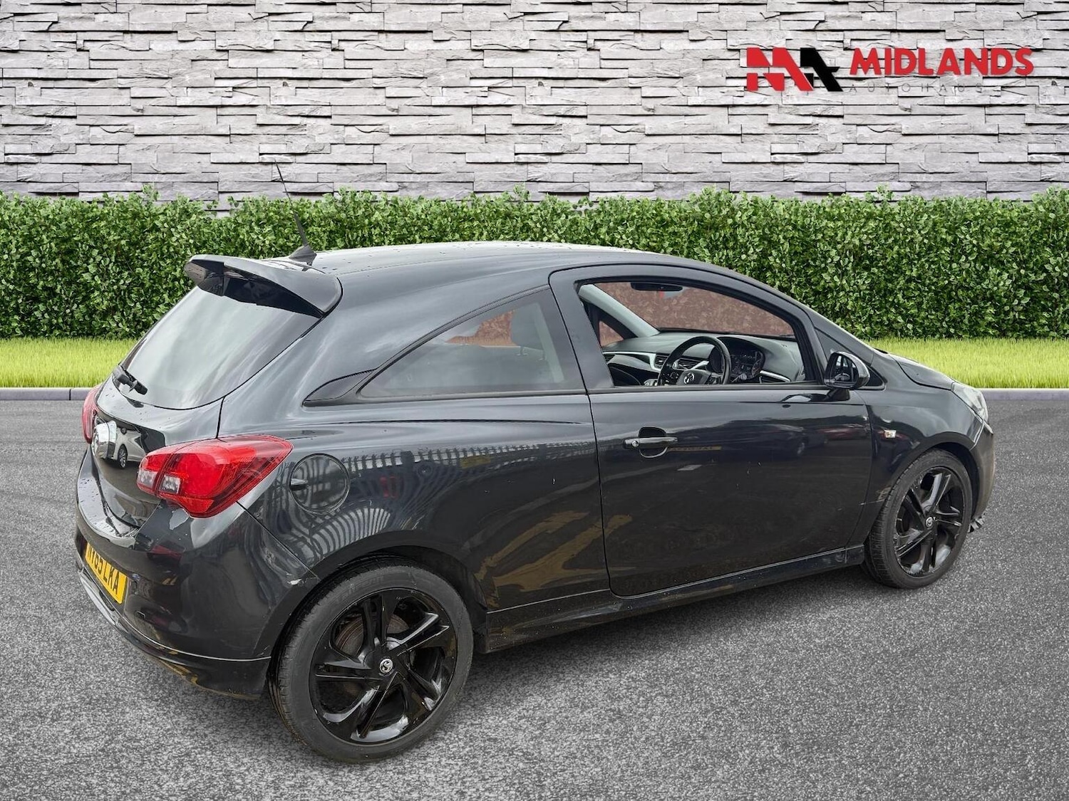 Used Vauxhall Corsa 2016 for sale - 77735852: Photo 3