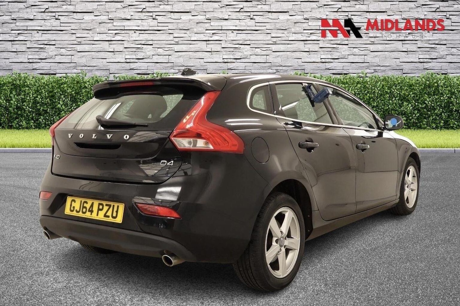 Used Volvo V40 2015 for sale - 77931296: Photo 4