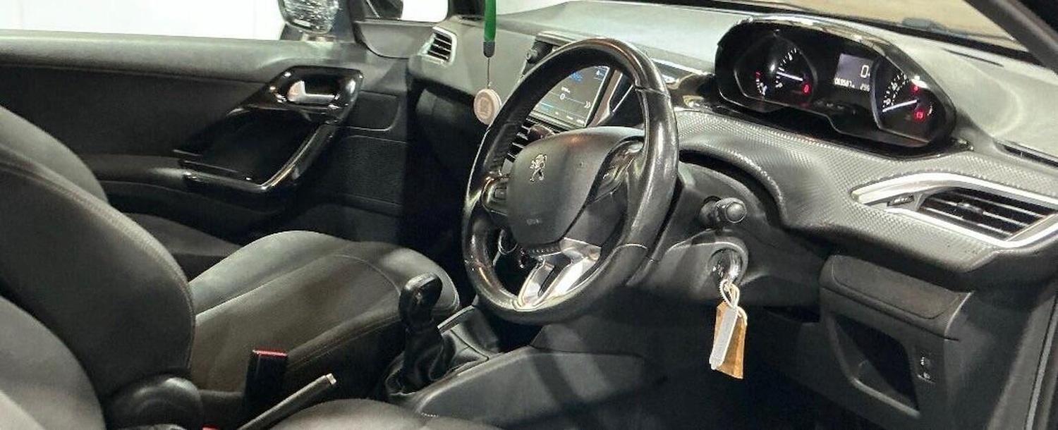 Used Peugeot 208 2017 for sale - 78018381: Photo 8