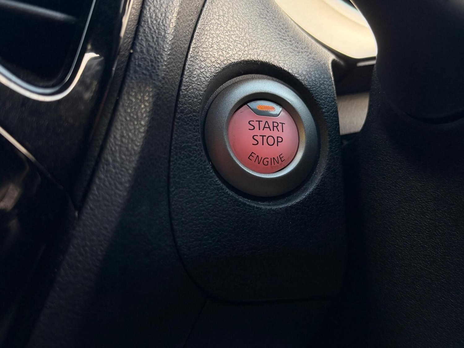 Used Nissan Juke 2015 for sale - 77385171: Photo 17