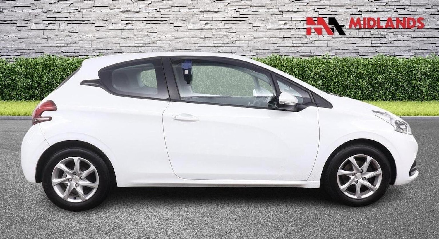 Used Peugeot 208 2016 for sale - 77357285: Photo 5