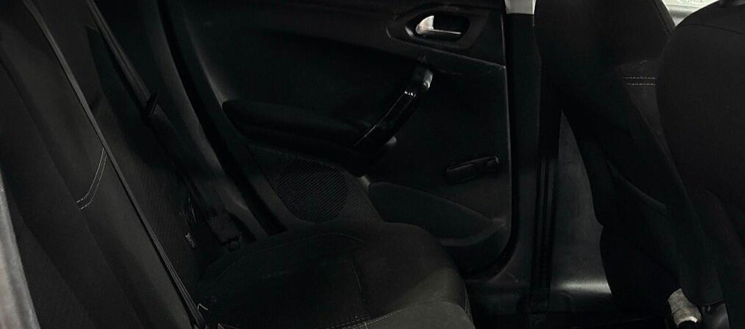 Used Peugeot 208 2016 for sale - 77289128: Photo 10