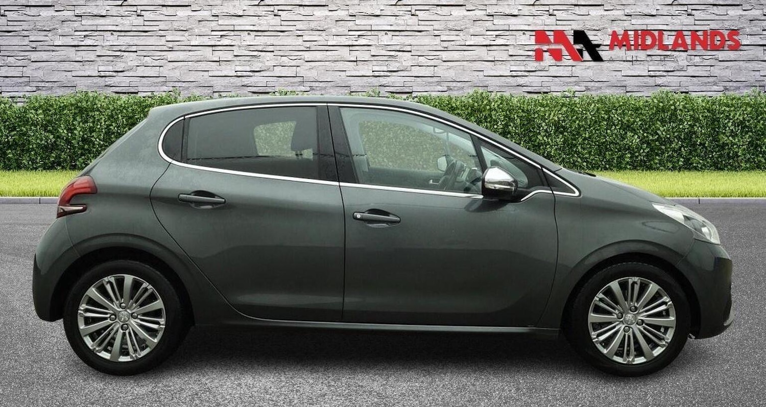 Used Peugeot 208 2016 for sale - 77289128: Photo 6