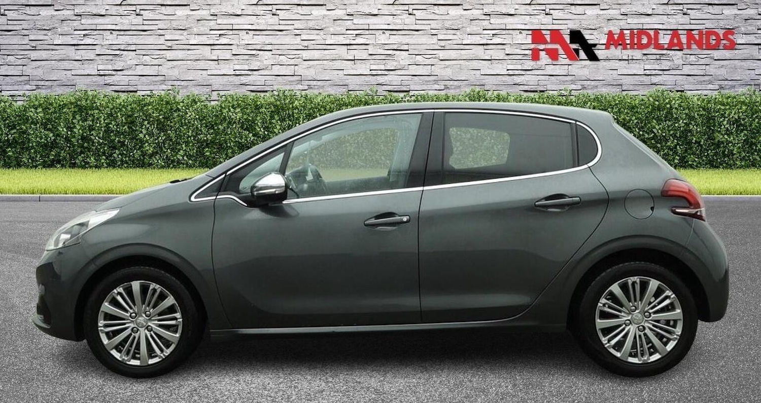 Used Peugeot 208 2016 for sale - 77289128: Photo 8